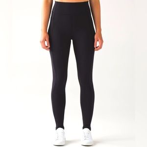 Lululemon simply bare tight 8
